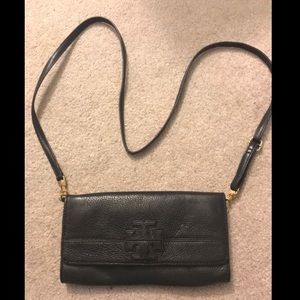 🔥Authentic Tory Burch Leather Crossbody bag🔥
